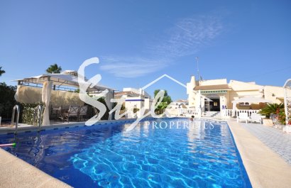 Resale - Villa - Torrevieja - San Luis
