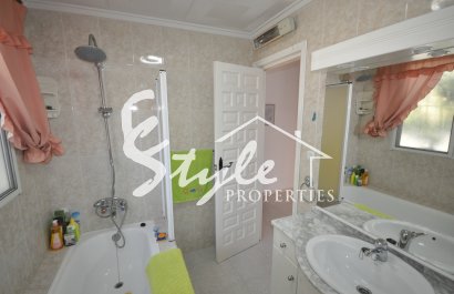 Resale - Villa - Torrevieja - San Luis