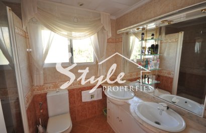 Resale - Villa - Torrevieja - San Luis