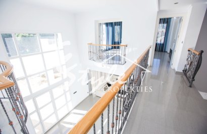 Resale - Villa - Cabo Roig