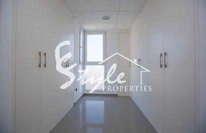 Resale - Villa - Cabo Roig