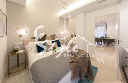 Вилла с бассейном рядом с пляжем, Ориуэла Коста, Испания.ON755