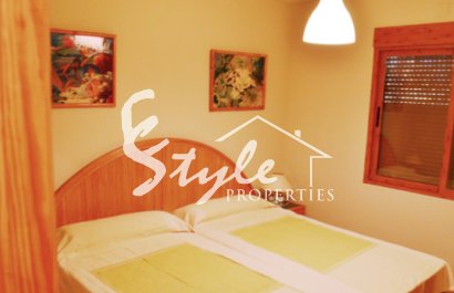 Resale - Villa - Cabo Roig