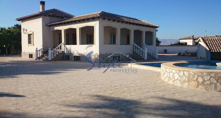 Villa en Catral