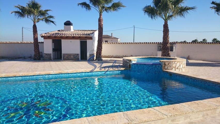 Resale - Villa - Catral