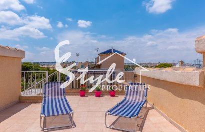 Reventa - Villa - Los Altos