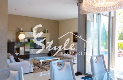 Alquiler corta estancia - Villa - Cabo Roig