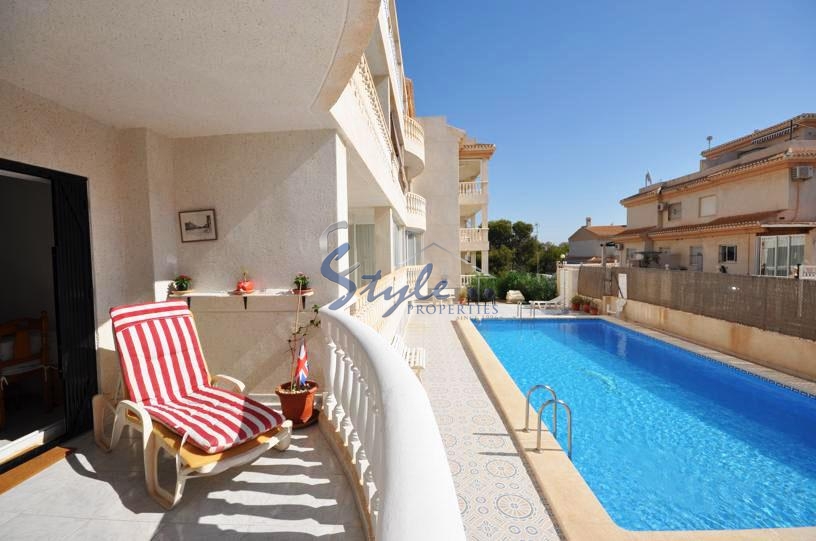 Terrace with overlooking to pool