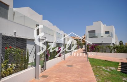 Rent in Punta Prima, Costa Blanca, Spain