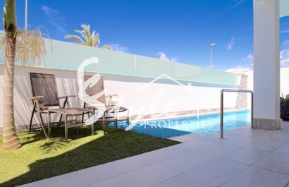 Reventa - Villa - Mil Palmeras