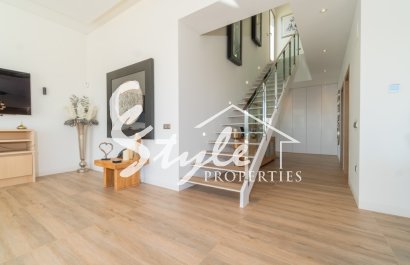 Resale - Villa - Las Colinas - Las Colinas Golf