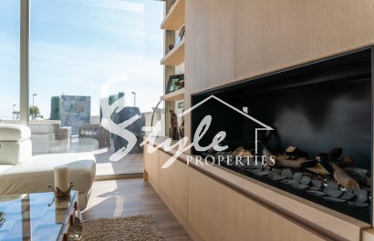 Resale - Villa - Las Colinas - Las Colinas Golf