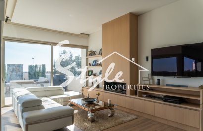 Resale - Villa - Las Colinas - Las Colinas Golf