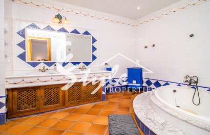 Resale - Villa - Pilar de La Horadada