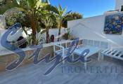 Reventa - Villa - Los Montesinos - La Herada