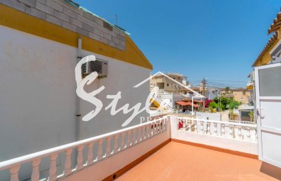 Buy semi-detached duplex with private garden in Playa Flamenca, Orihuela Costa. ID: 4563