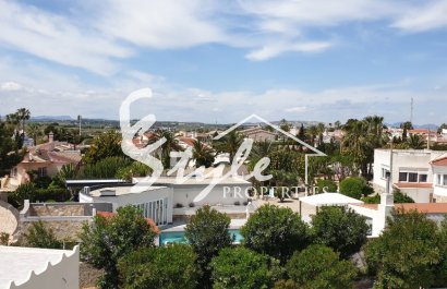 Comprar nueva villa con parcela y piscina privada en Ciudad Quesada cerca del mar. ID ON1145_44