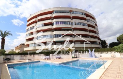 Купить апартаменты  в пешей доступности от пляжа в La Zenia в Ориуэла Коста. ID 4050