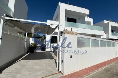 Villa - Reventa - Los Montesinos - La Herada