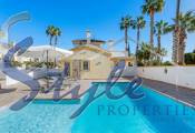 Resale - Villa - Orihuela Costa  - Los Dolses