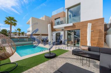 Villa - Reventa - Orihuela Costa  - Villamartin