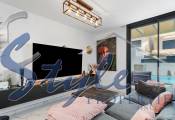 Reventa - Villa - Los Montesinos - La Herada