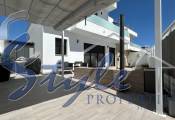 Reventa - Villa - Los Montesinos - La Herada
