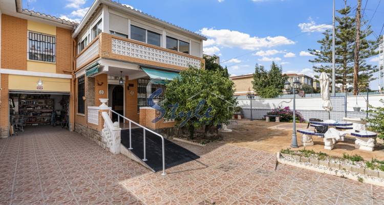 Resale - Villa - El Campello - Playa Muchavista
