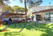 Resale - Villa - Orihuela Costa  - Punta Prima