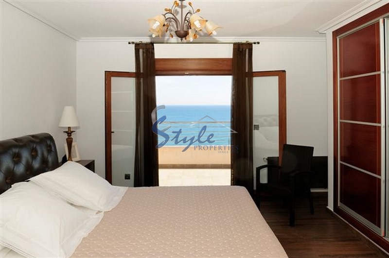 Luxury villa for sale in Cabo Roig, Costa Blanca, Alicante, Spain