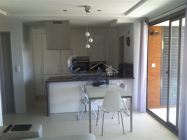 Resale - Apartment - Villamartin