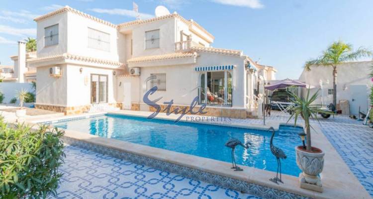 Villa con piscina privada