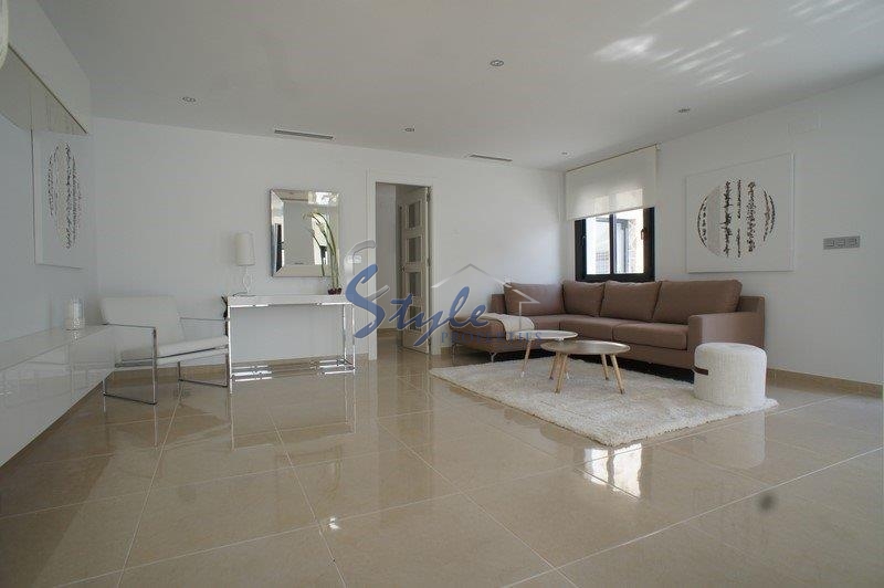 Resale - Villa - Torrevieja