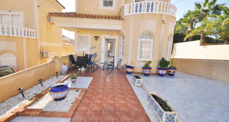 detached house for Sale in El Galan, Villamartin, Costa Blanca, Spain