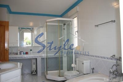 Resale - Villa - La Zenia