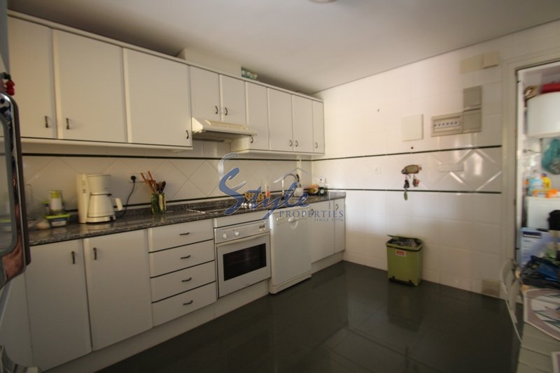 Reventa - Apartamento - Campoamor