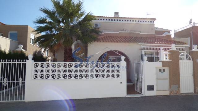 Resale - Town House - Torrevieja - Aguas Nuevas