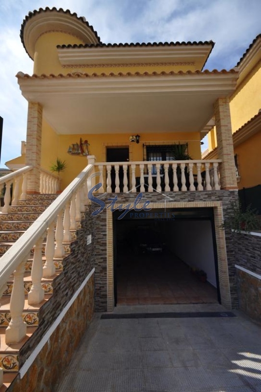 Resale - Villa - Villamartin