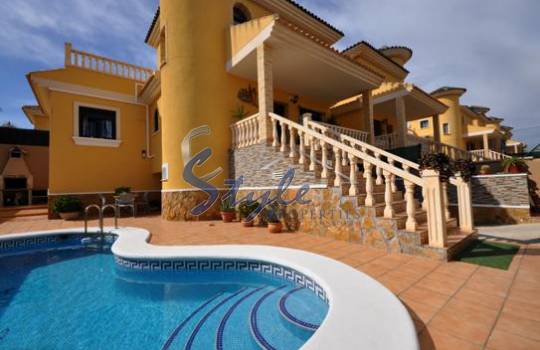 Villa - Resale - Villamartin - Villamartin