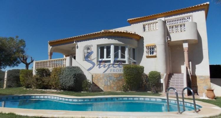 Villa with private pool for sale in Las Ramblas, Costa Blanca, Spain 784-1