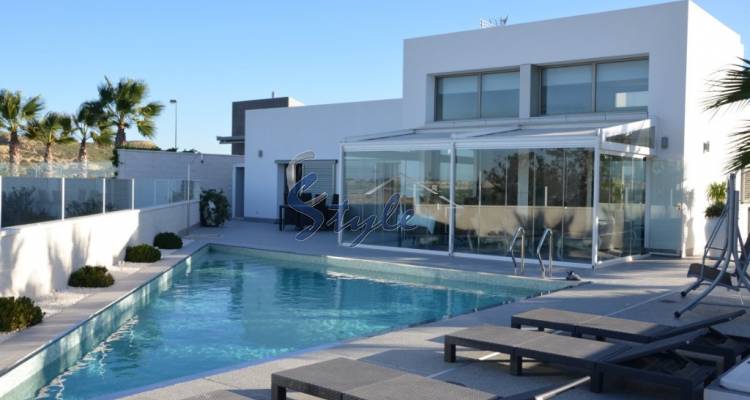 Chalet con piscina privada en Ciudad Quesada, Costa Blanca