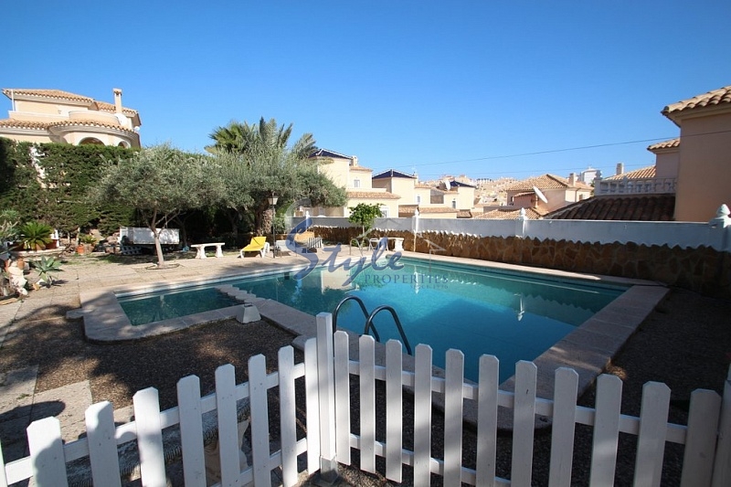 Detached villa for sale in El Galan, Costa Blanca, Spain 629-5