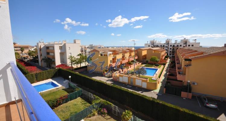 Beachside apartment for sale in Cabo Roig, Costa Blanca, Spain 340-1