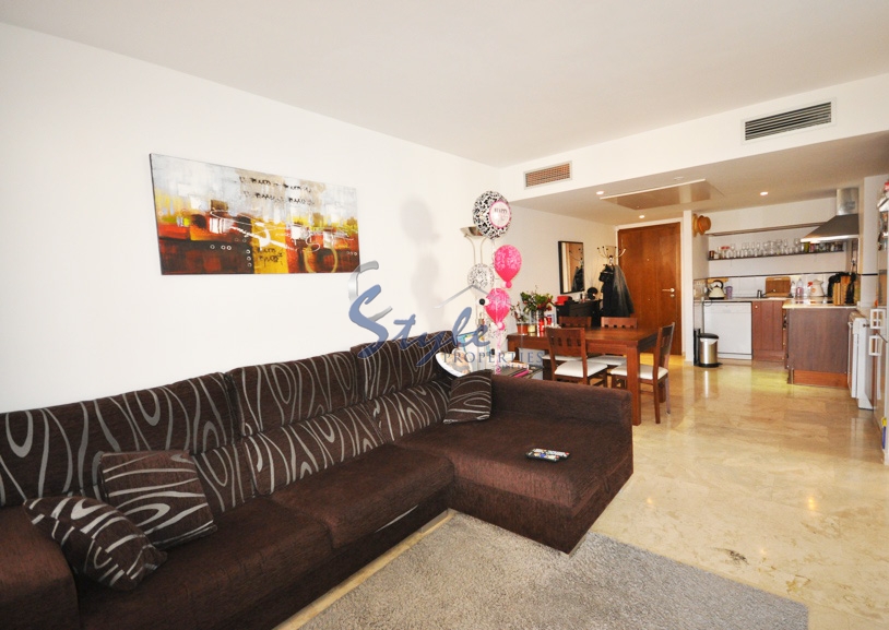 Apartment near the beach for sale in Punta Prima, Costa Blanca, Spain 038-10