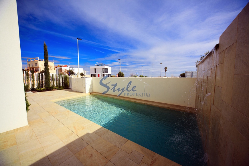 New detached villa for sale in Guardamar del Segura, Costa Blanca, Spain ON228-5