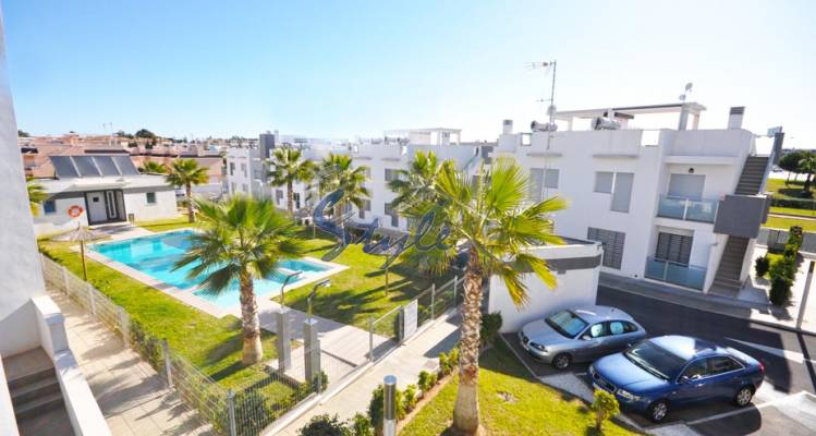 Top floor apartment for sale in Punta Prima, Costa Blanca, Spain 616-1