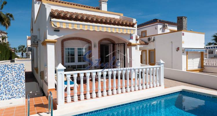 Chalet con piscina privada en Los Dolses, Villamartin, Costa Blanca, 595 - 1