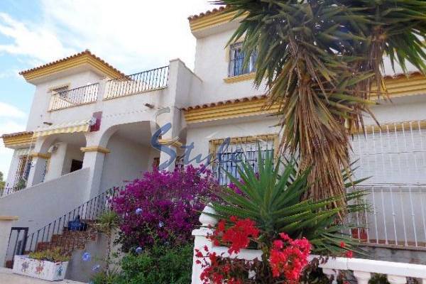 Townhouse for sale in Los Altos, Costa Blanca, Spain 687-1