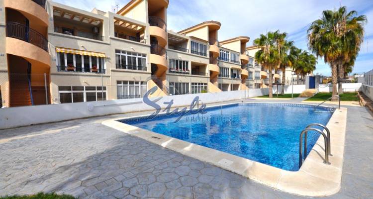 Apartment for sale in Punta Prima, Costa Blanca - Pool
