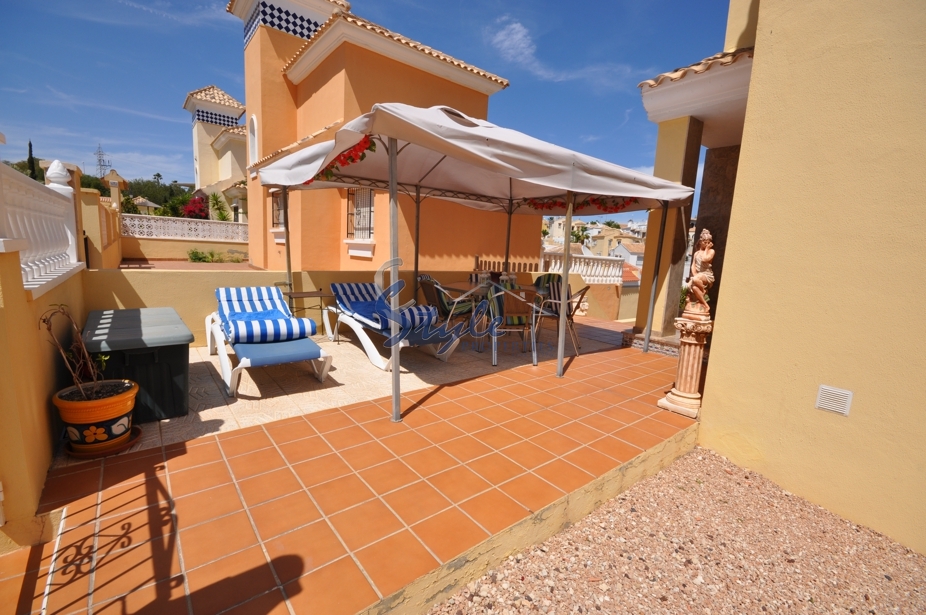 Detached villa for sale in Villamartin, Costa Blanca, Spain 120-2